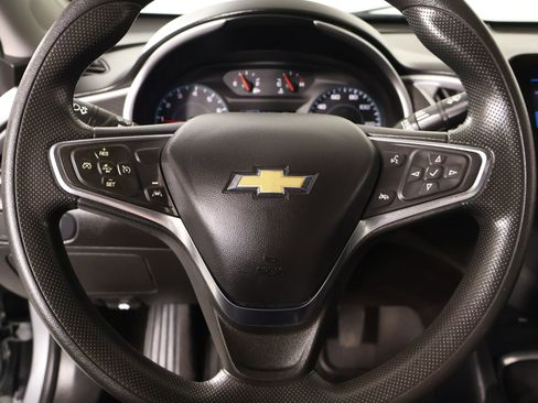 Used 2024 Chevrolet Malibu LT FWD image 3