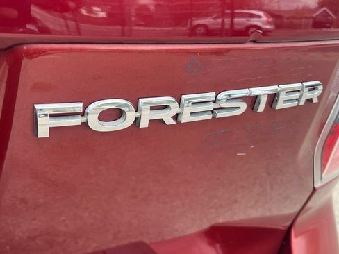 Used 2015 Subaru Forester 2.5i Premium w/ All-Weather Package AWD/4WD image 24