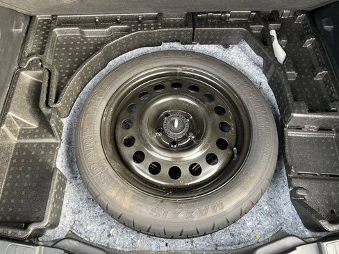 Used 2024 Ford Escape ST-Line image 36