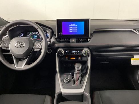 New 2025 Toyota RAV4 SE image 14