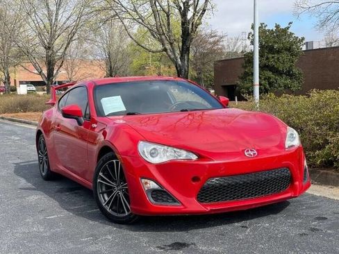 Used 2015 Scion FR-S image 1