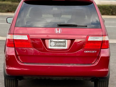 Used 2005 Honda Odyssey EX-L image 2