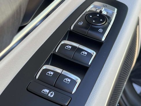 New 2025 Kia Telluride EX w/ EX Captain's Chair Package image 24