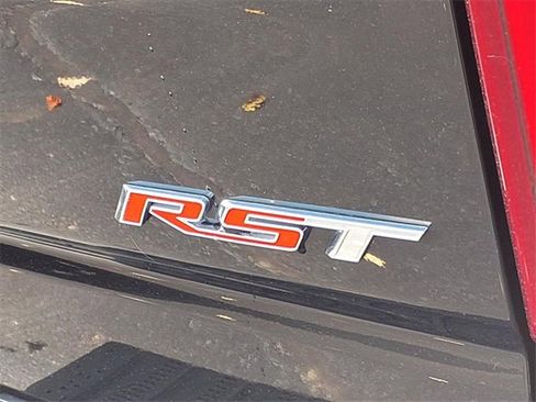 Used 2021 Chevrolet Silverado 1500 RST image 32