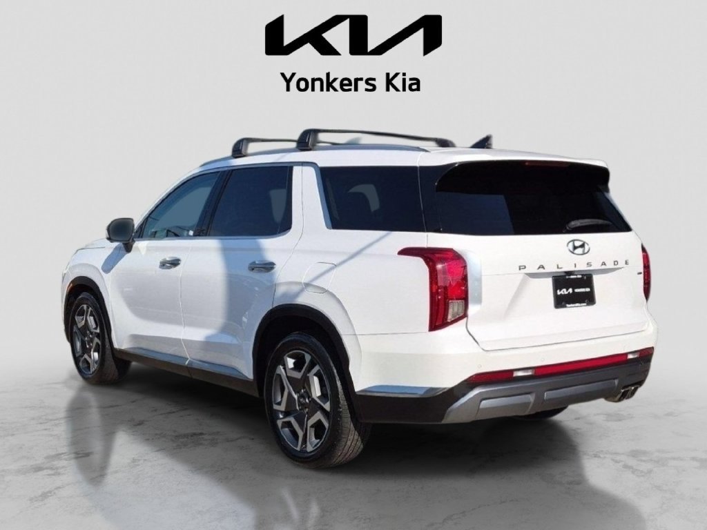 Used 2024 Hyundai Palisade Limited AWD/4WD image 11