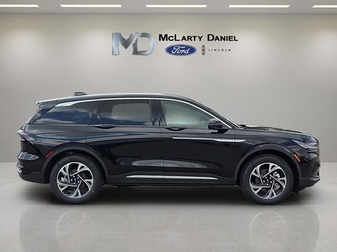 New 2026 Lincoln Nautilus Premier AWD/4WD image 6