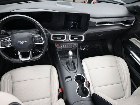 Used 2024 Ford Mustang Premium image 23