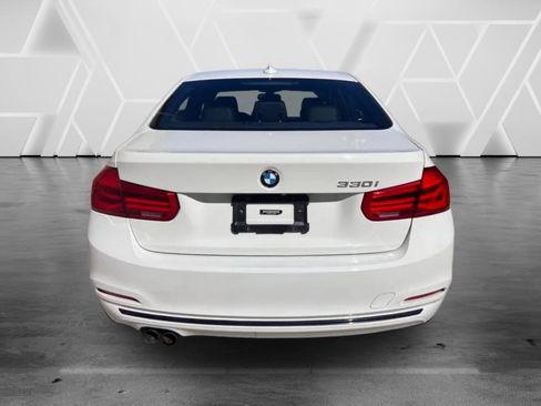 Used 2018 BMW 330i Sedan RWD image 10