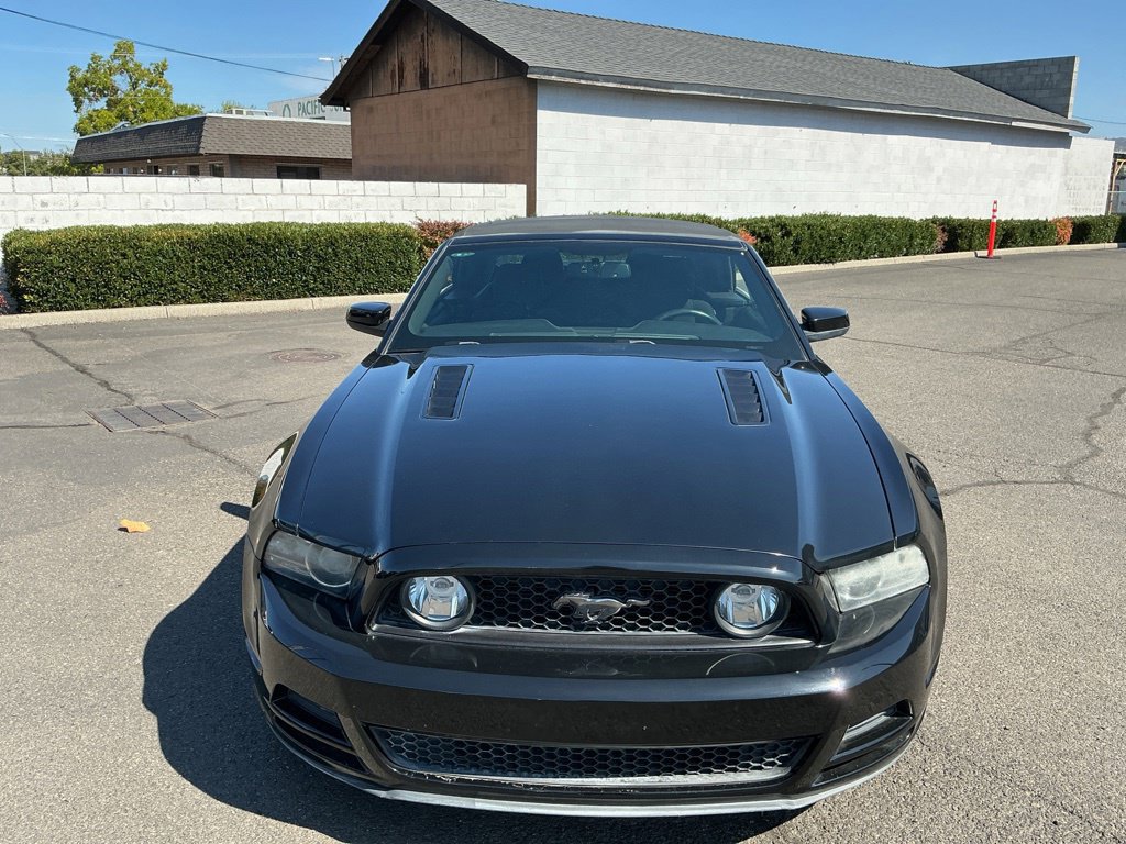 Used 2013 Ford Mustang GT RWD image 5