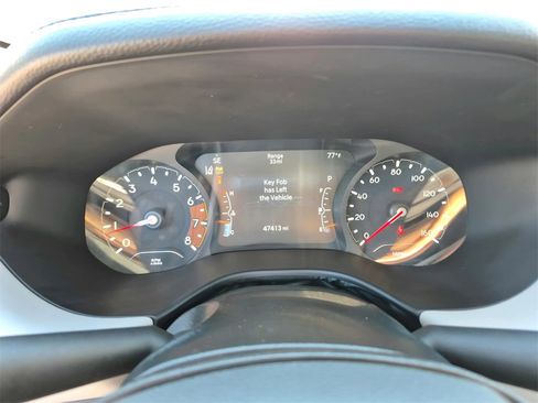 Used 2024 Jeep Compass Limited image 19