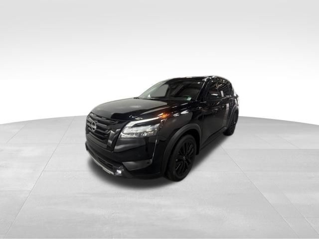 Used 2025 Nissan Pathfinder SL w/ SL Premium Package AWD/4WD image 2