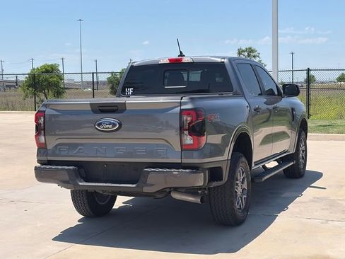 Used 2024 Ford Ranger XLT w/ FX4 Off-Road Package AWD/4WD image 9