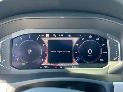 Used 2023 Volkswagen Atlas Cross Sport SEL R-Line image 31