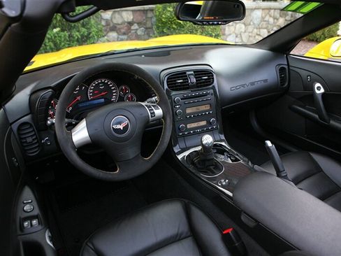 Used 2011 Chevrolet Corvette Grand Sport RWD image 21