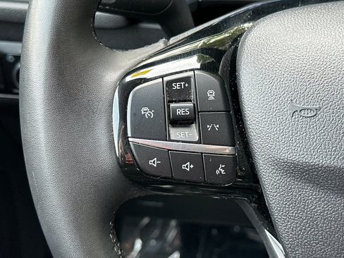 Used 2024 Ford Escape Platinum AWD/4WD image 28