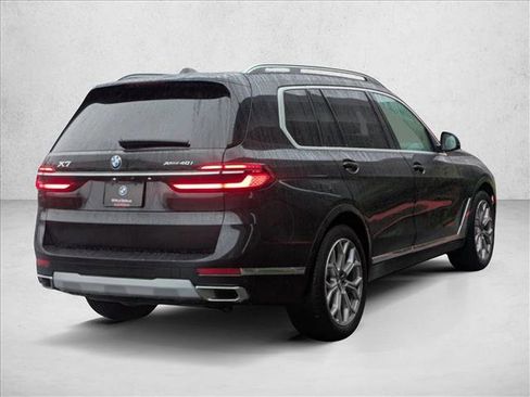 Used 2024 BMW X7 xDrive40i w/ Premium Package image 5