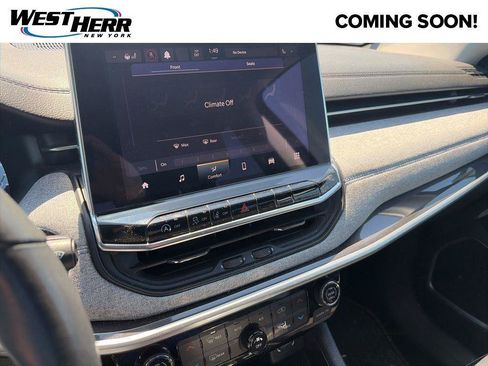 Used 2022 Jeep Compass Latitude w/ Convenience Group AWD/4WD image 8