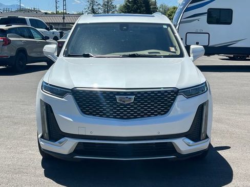 Used 2020 Cadillac XT6 Premium Luxury w/ Platinum Package AWD/4WD image 9