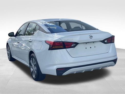 Used 2020 Nissan Altima 2.5 S FWD image 5