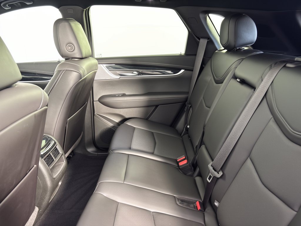 Used 2024 Cadillac XT5 Premium Luxury w/ Technology Package FWD image 25