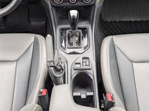 Used 2022 Subaru Crosstrek 2.5i Sport w/ Moonroof Package image 19