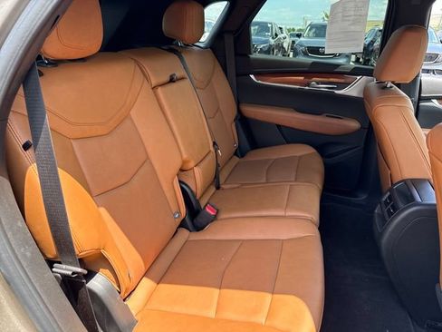 Used 2023 Cadillac XT5 Premium Luxury AWD/4WD image 12