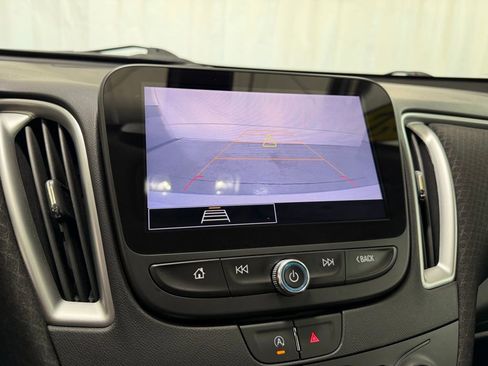 Used 2022 Chevrolet Malibu LS image 21