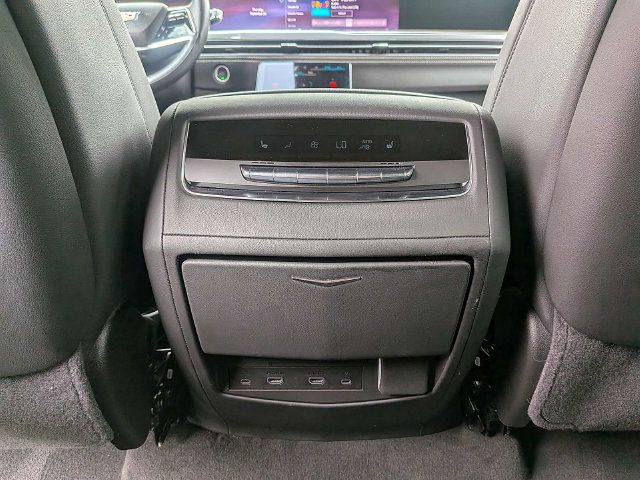 Certified 2025 Cadillac Escalade Premium Luxury AWD/4WD image 17