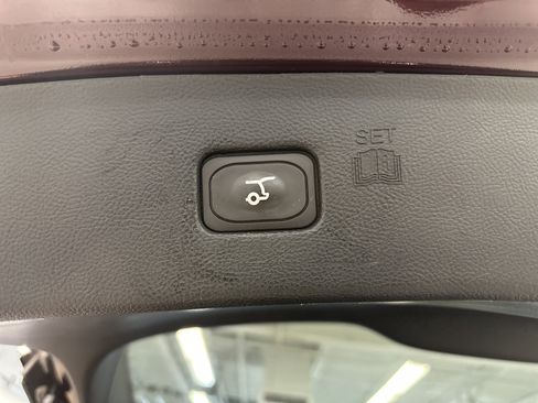 Certified 2022 Ford Edge SEL w/ Convenience Package image 30