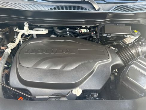 Certified 2022 Honda Pilot TrailSport image 36