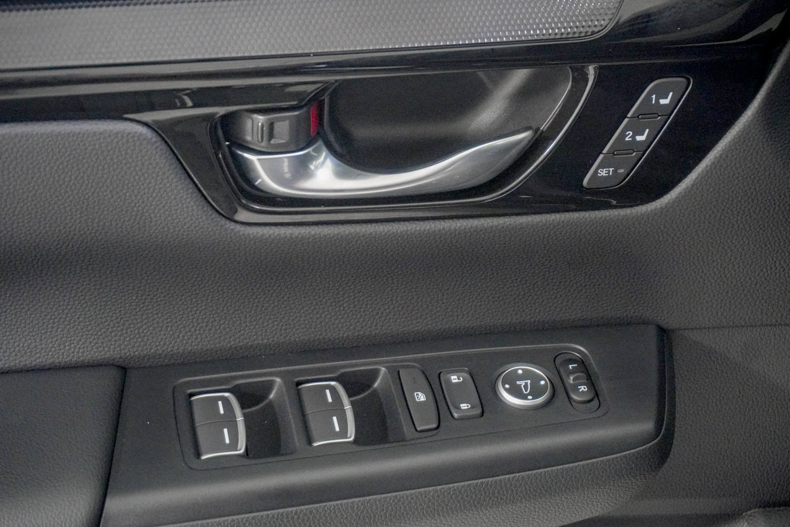 Certified 2026 Honda CR-V Sport Touring image 17