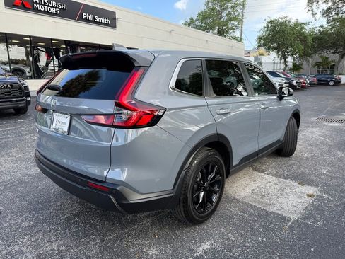 Used 2025 Honda CR-V EX-L image 6