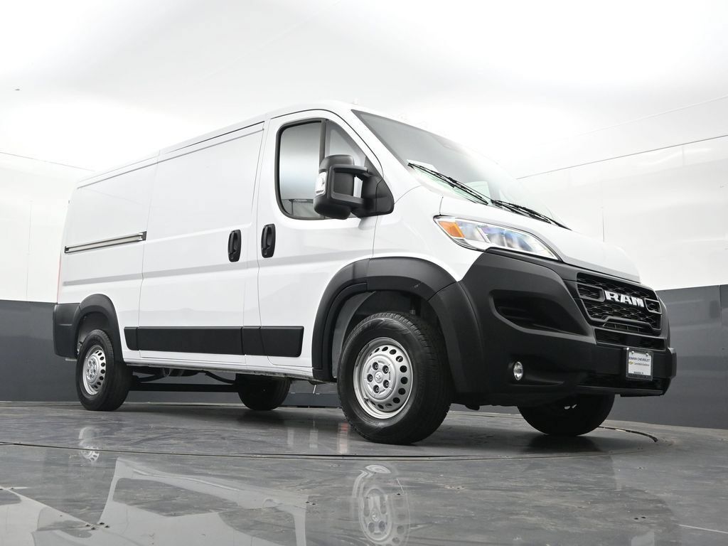 Used 2025 RAM ProMaster 2500 w/ Convenience Group FWD image 40