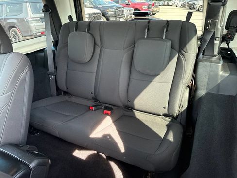 Used 2023 Jeep Wrangler Sport AWD/4WD image 17