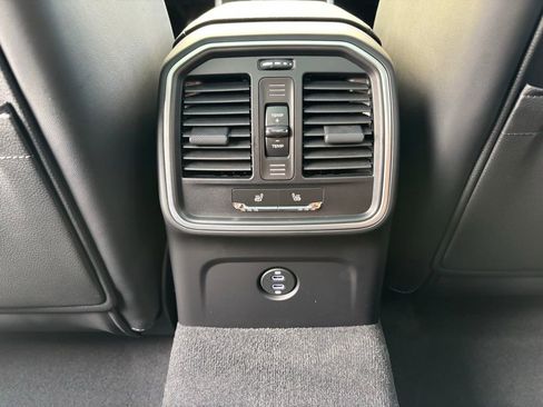 New 2026 Porsche Macan AWD/4WD image 6