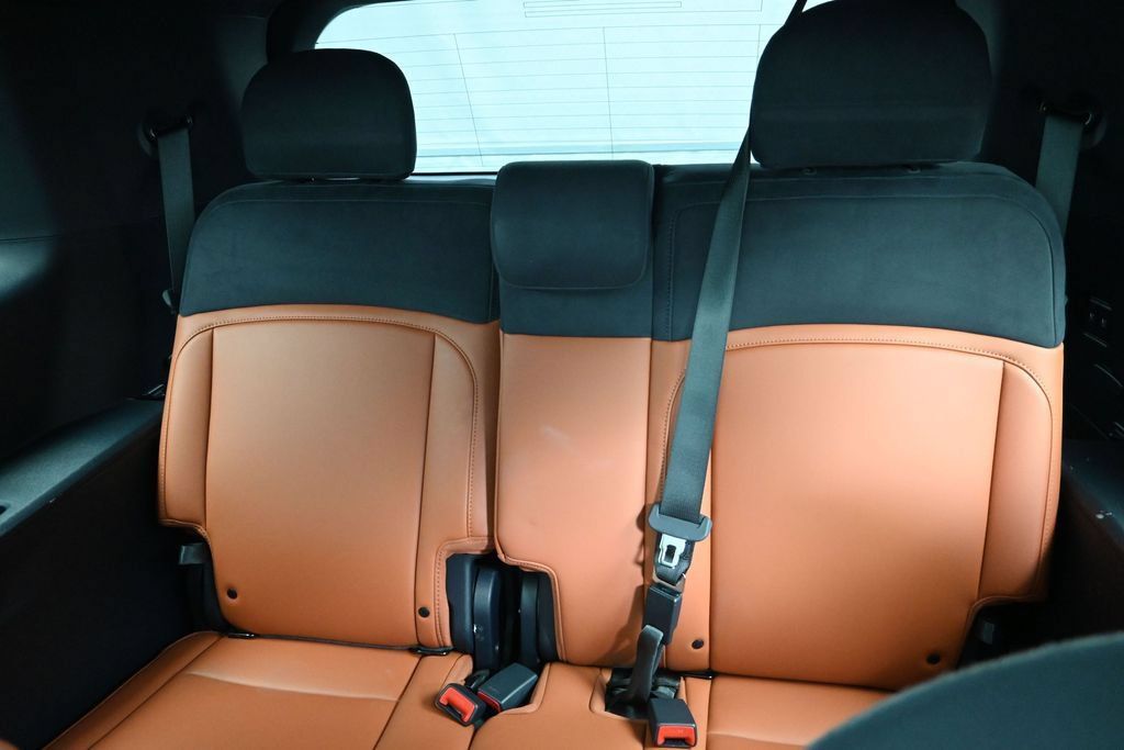 Certified 2027 Kia Telluride SX Prestige AWD/4WD image 32