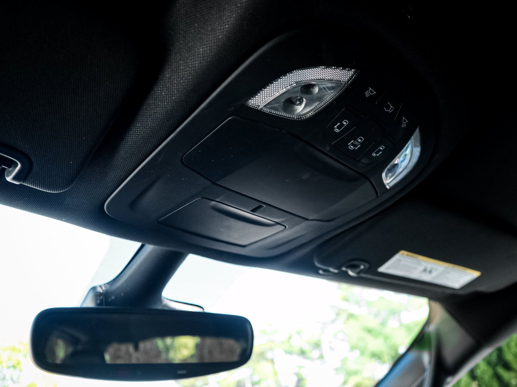 Used 2025 Chrysler Pacifica Select FWD image 26