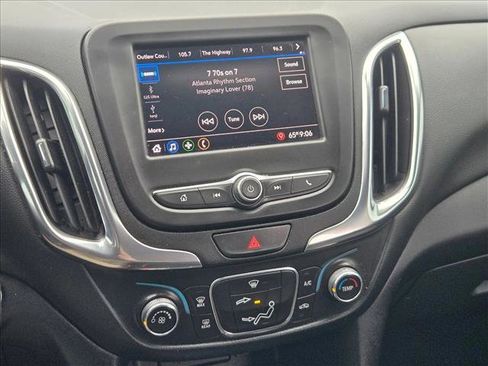 Used 2021 Chevrolet Equinox LT FWD image 13