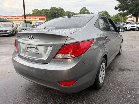 Used 2016 Hyundai Accent SE FWD image 4