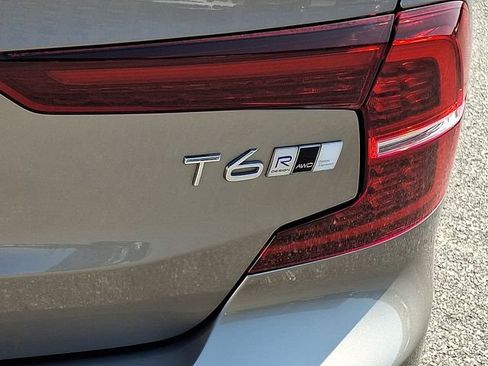 Used 2019 Volvo S60 T6 R-Design AWD/4WD image 31