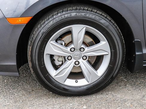 Used 2019 Honda Odyssey EX image 14