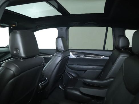 Used 2025 Cadillac XT6 Sport AWD/4WD image 15