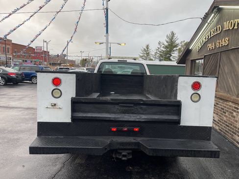 Used 2001 Ford F350 2WD Regular Cab DRW Super Duty image 3