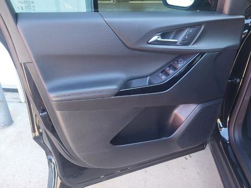 Used 2025 Chevrolet Equinox LT image 13