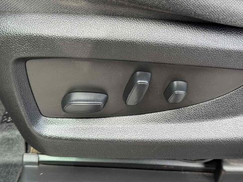 Used 2018 Chevrolet Silverado 1500 LT w/ All Star Edition RWD image 26