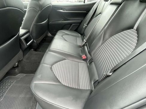 Used 2024 Toyota Camry SE FWD image 12