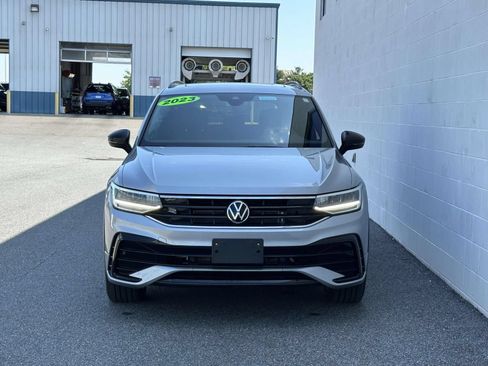 Used 2023 Volkswagen Tiguan SE R-Line AWD/4WD image 8