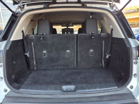 Used 2022 Nissan Pathfinder S image 20