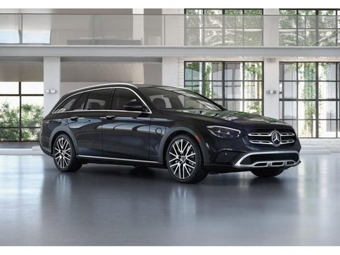 Certified 2022 Mercedes-Benz E 450 4MATIC All-Terrain Wagon image 12