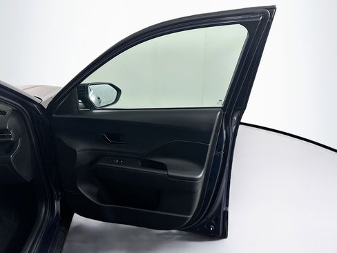 Used 2025 Hyundai Kona SEL image 30